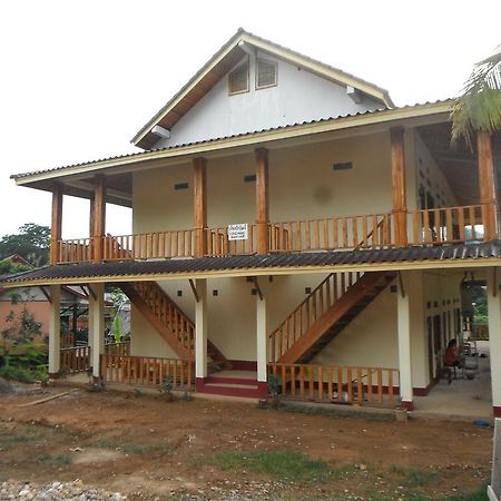 Vongmany Guesthouse Nong Khiaw Exterior photo