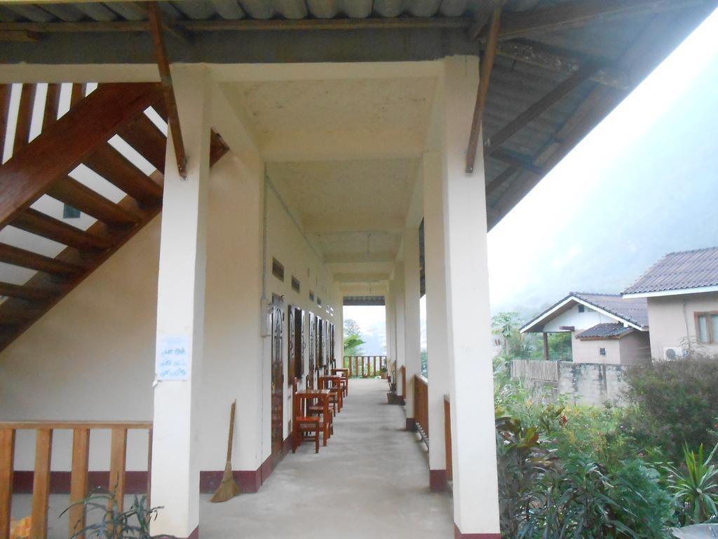 Vongmany Guesthouse Nong Khiaw Exterior photo